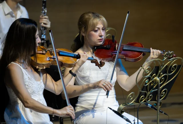Ankara'da Müzik Ziyafeti Musa Göçmen Senfoni Orkestrası İle Başladı