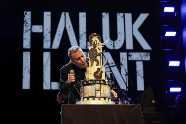 Haluk Levent'ten 30. Yılında Harbiye'de Unutulmaz Gece
