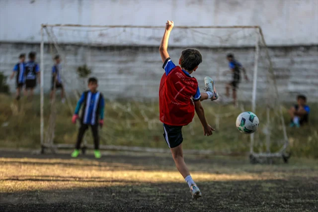 Bursa'da Sporcunu Kitapla Hazırlayan Kulüp: Mudanya Altai