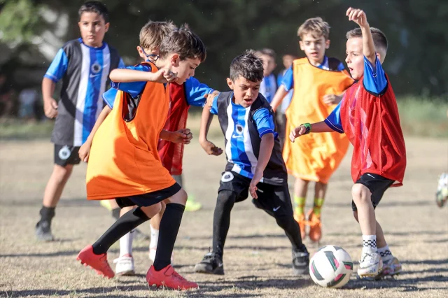Bursa'da Sporcunu Kitapla Hazırlayan Kulüp: Mudanya Altai