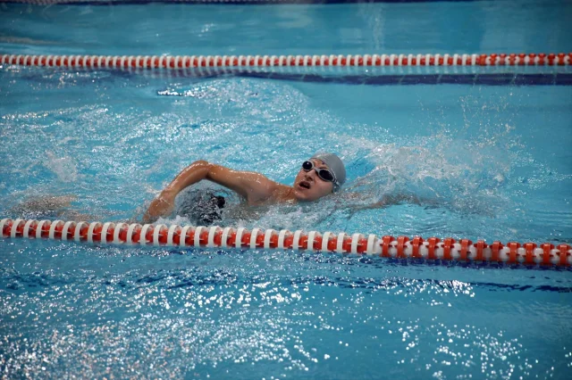 Engelleri Aşan Genç Yüzücü Türkiye'nin Gururu Oldu