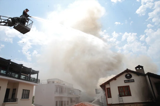 Antalya Kaleiçi Tarihi Dokusu Yangın Tehlikesi Altında