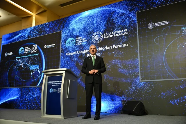 Küresel Ulaştırma Zirvesi İstanbul'da Gerçekleşti