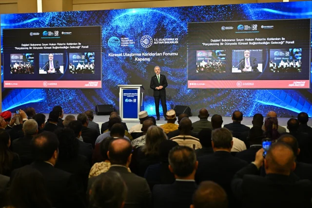 Küresel Ulaştırma Zirvesi İstanbul'da Gerçekleşti