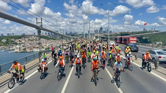 İstanbullular Trafikte Bilinç ve Çevre İçin Pedal Çevirdi