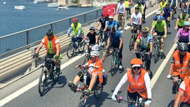 İstanbullular Trafikte Bilinç ve Çevre İçin Pedal Çevirdi