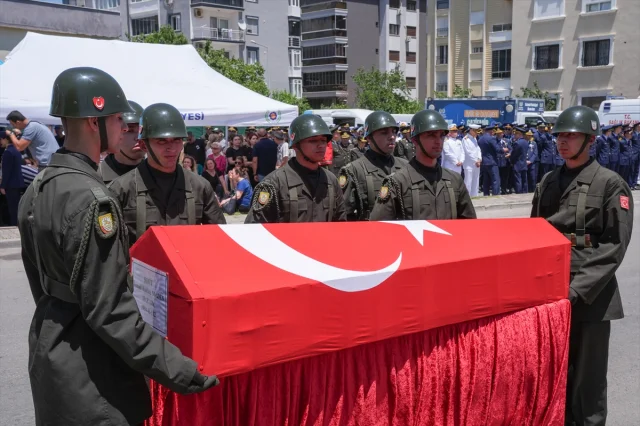 Şehit Pilot Maden İzmir'de Uğurlandı