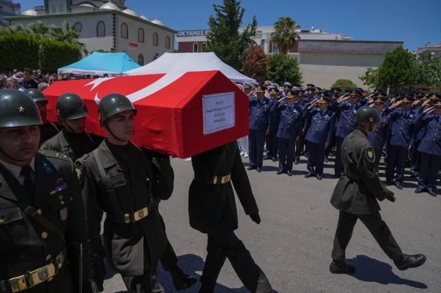 Şehit Pilot Maden İzmir'de Uğurlandı