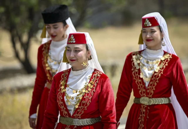 Kürşad Zorlu'dan Kırım Tatar Milli Bayrak Günü'nde Vurgulu Mesajlar