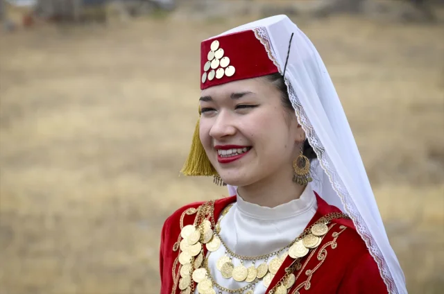 Kürşad Zorlu'dan Kırım Tatar Milli Bayrak Günü'nde Vurgulu Mesajlar