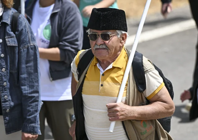 Kürşad Zorlu'dan Kırım Tatar Milli Bayrak Günü'nde Vurgulu Mesajlar