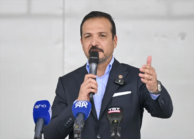 Kürşad Zorlu'dan Kırım Tatar Milli Bayrak Günü'nde Vurgulu Mesajlar