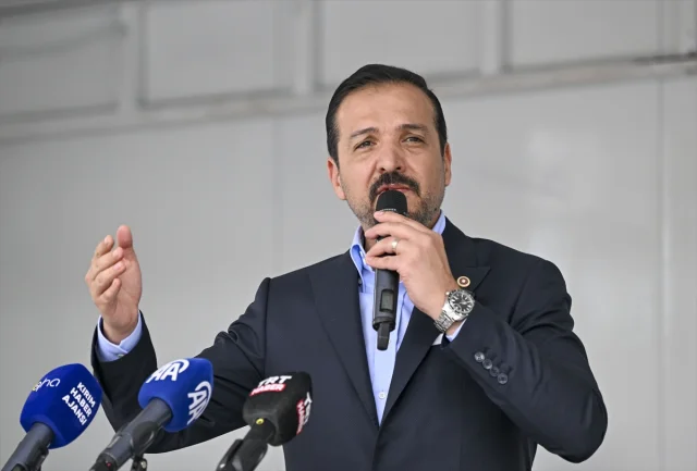 Kürşad Zorlu'dan Kırım Tatar Milli Bayrak Günü'nde Vurgulu Mesajlar