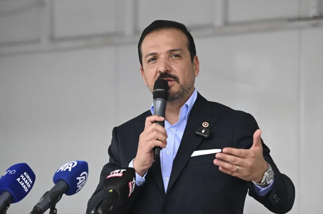 Kürşad Zorlu'dan Kırım Tatar Milli Bayrak Günü'nde Vurgulu Mesajlar