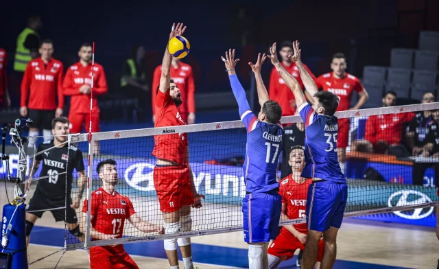 A Milliler FIVB Milletler Ligi'nde Büyüleyici Mücadeleye Devam Ediyor