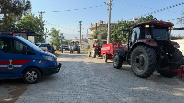 İzmir'in Tire İlçesinde Çıkan Yangın Tehlike Saçıyor