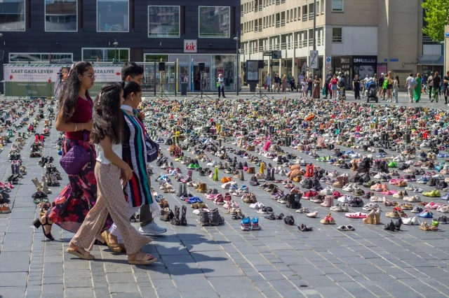 Hollanda'da Filistinli Çocuklar İçin Duygusal Anma Töreni