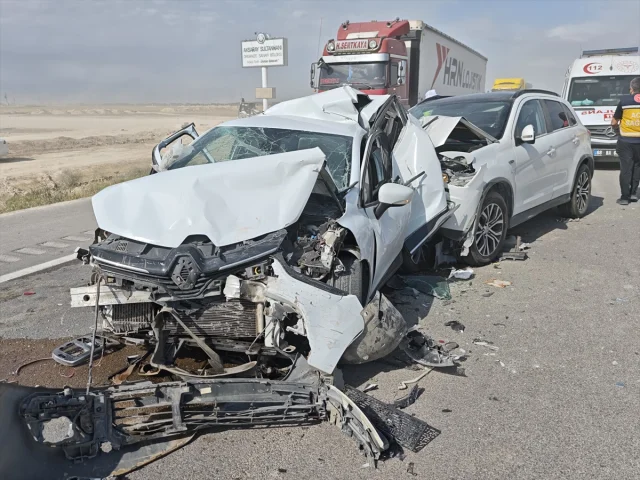 Aksaray'da Fırtına Sonrası Gelen Zincirleme Kaza 11 Yaralı