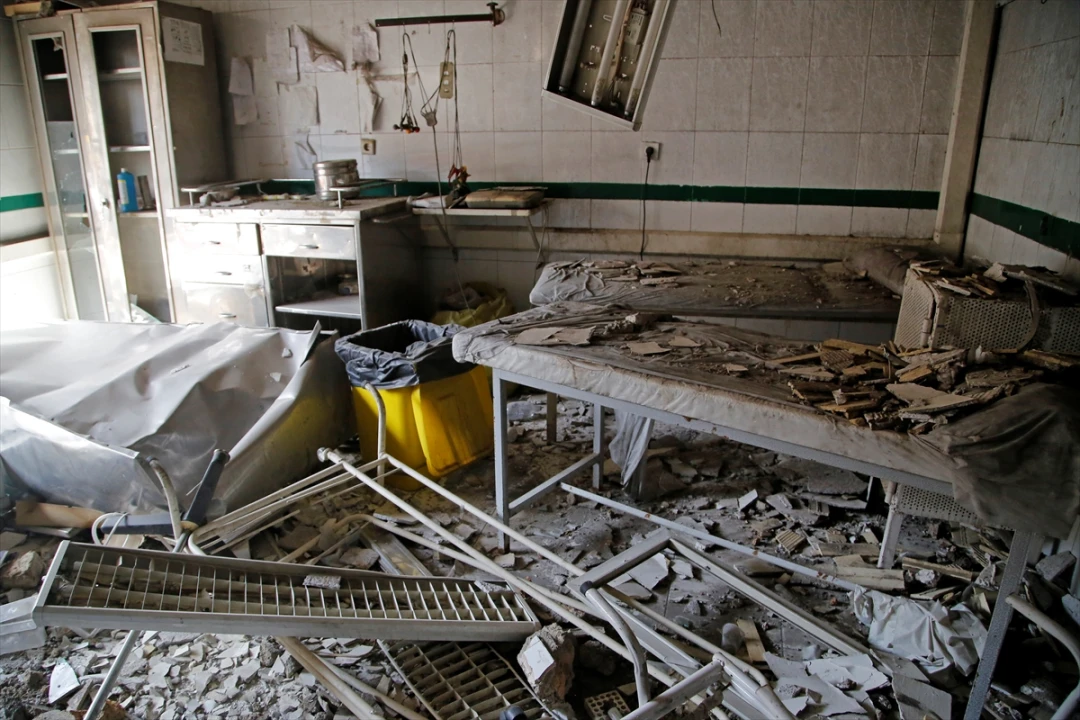 Tahran'da Evin Cezaevi'ne İsrail Saldırısı Kapsamlı Hasara Yol Açtı