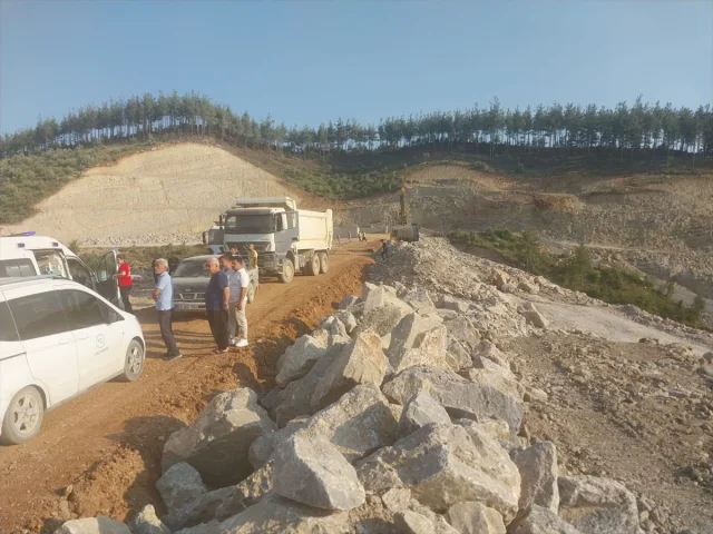 Adana'daki Gölet İnşaatında Göçük: Bir İşçi Hayatını Kaybett...