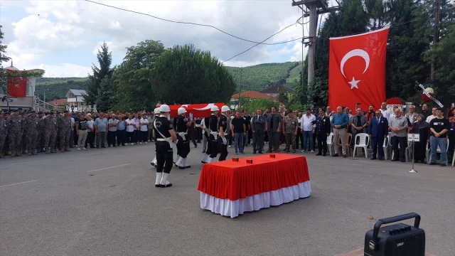 Sakarya'da Şehit Düşen Özel Harekat Kursiyerine Son Veda