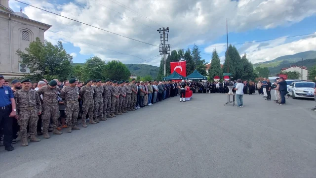 Sakarya'da Şehit Düşen Özel Harekat Kursiyerine Son Veda