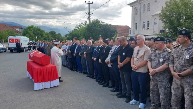 Sakarya'da Şehit Düşen Özel Harekat Kursiyerine Son Veda