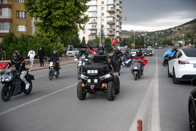 Motosiklet Grubu Gazze'ye Destek İçin Sokağa İndı