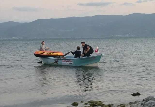 İznik Gölü'nün Derinliklerinde Yaşanan Dramatik Kurtarma Operasyonu