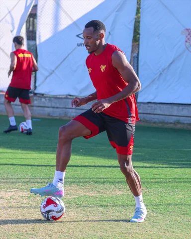 Göztepe 2025-2026 Sezonu İçin Sahaya İndi
