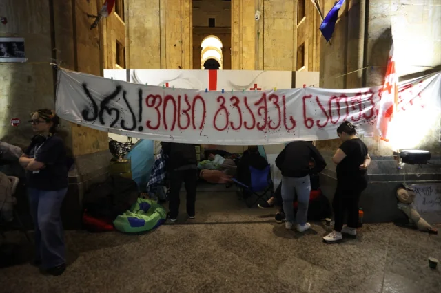 Gürcistan'da Avrupa Birliği Destekli Protestolar Yeniden Başladı