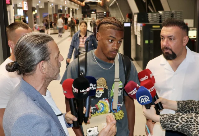 Trabzonspor'un Yeni Yıldızı Wagner Pina Trabzon'da