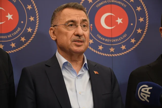 Fuat Oktay Arnavutluk'u Ziyaret Etti: İlişkiler Daha da Güçlenecek