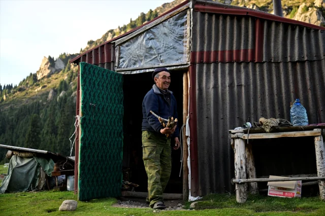 Duran Ailesi Karavan Yolculuğunda Atalarının İzlerini Sürüyor