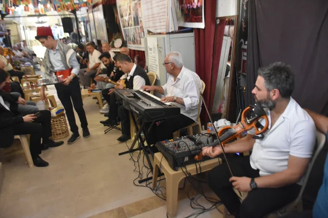 Kerkük'te Türk Kültür Rüzgarı: Urfa Sıra Geceleri Kafesi Açıldı