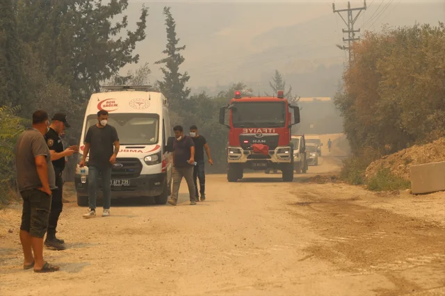 Hatay'daki Orman Yangını İle Mücadele Devam Ediyor