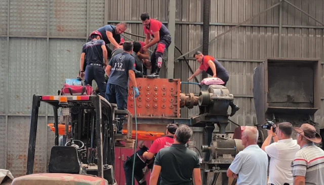 Antalya'da Fabrika Kazası İşçiyi Yaraladı