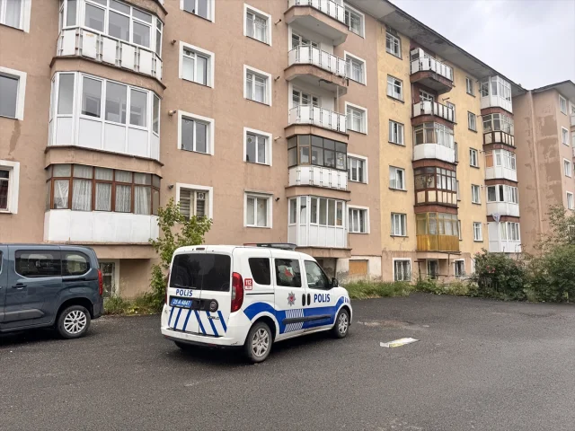 Erzurum'da Eşini Bıçakla Yaralayan Koca Tutuklandı