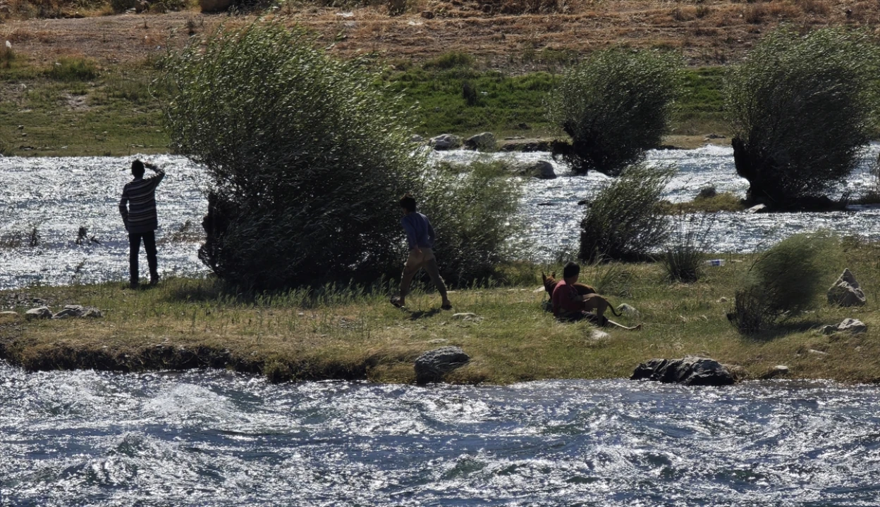 Kahramanmaraş'ta Yükselen Nehirdeki Dram: AFAD Çocukları Kurtardı