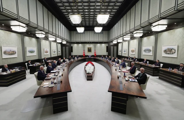 Cumhurbaşkanlığı Kabinesi Ankara'da Kritik Başlıkları Görüşü...