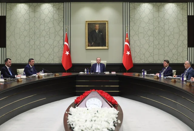 Cumhurbaşkanlığı Kabinesi Ankara'da Kritik Başlıkları Görüşüyor