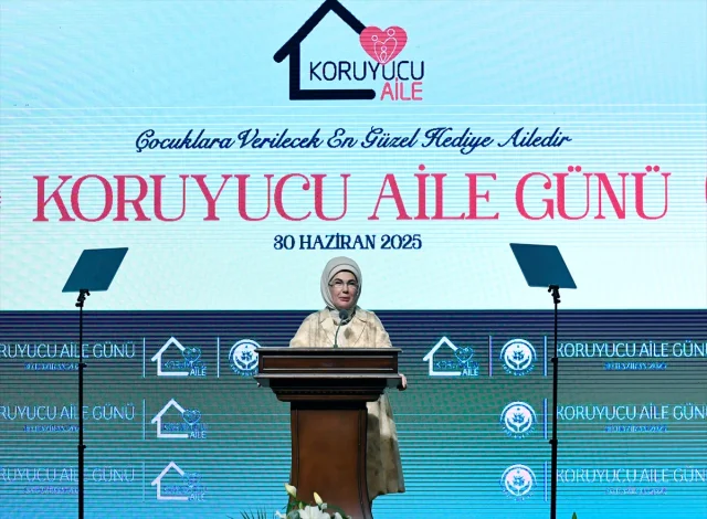Emine Erdoğan Koruyucu Aile Günü'nde İnsani Mesajlar Verdi