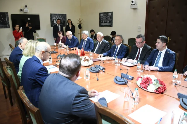 TBMM Dışişleri İçin Kritik Buluşma: Oktay Arnavutluk'ta Temaslarda Bulundu