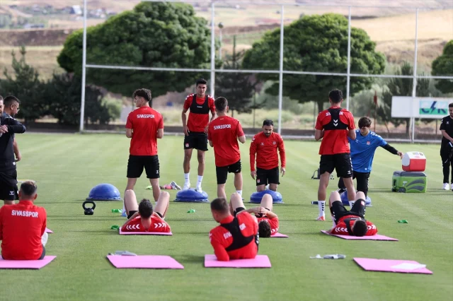 Sivasspor Sezon Hazırlıklarına Enerjik Başladı