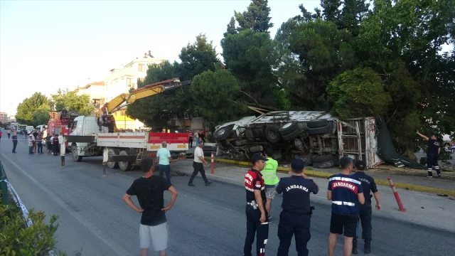 Çanakkale'de Trafik Kazası: Freni Boşalan Kamyon İle Kaos Yaşandı