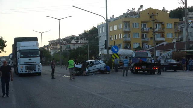 Çanakkale'de Trafik Kazası: Freni Boşalan Kamyon İle Kaos Yaşandı