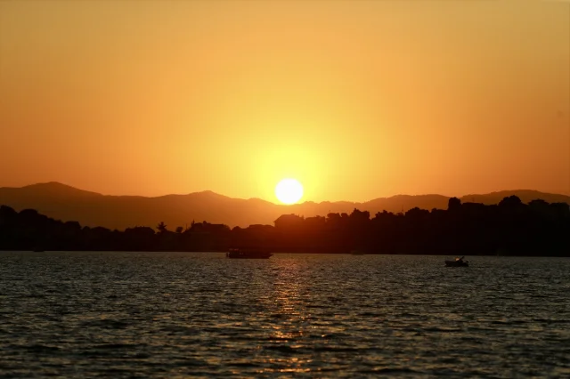 Fethiye'de Sıcak Havalarda Sahillere Akın Sürüyor