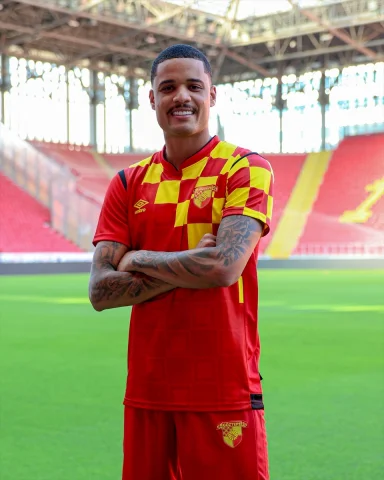 Göztepe'nin Yeni Yıldızı Janderson de Carvalho Costa İzmir'e Geldi