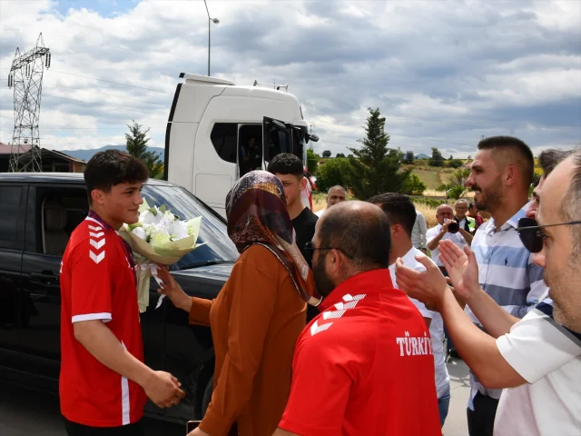 Yusuf Yaser Aksu Avrupa'dan Altınla Döndü, Samsun'un Gururu...
