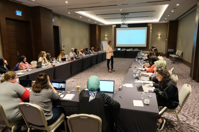 İnovasyona Yön Veren Kadınlar İçin 9. Girişimcilik Kampı Hey...